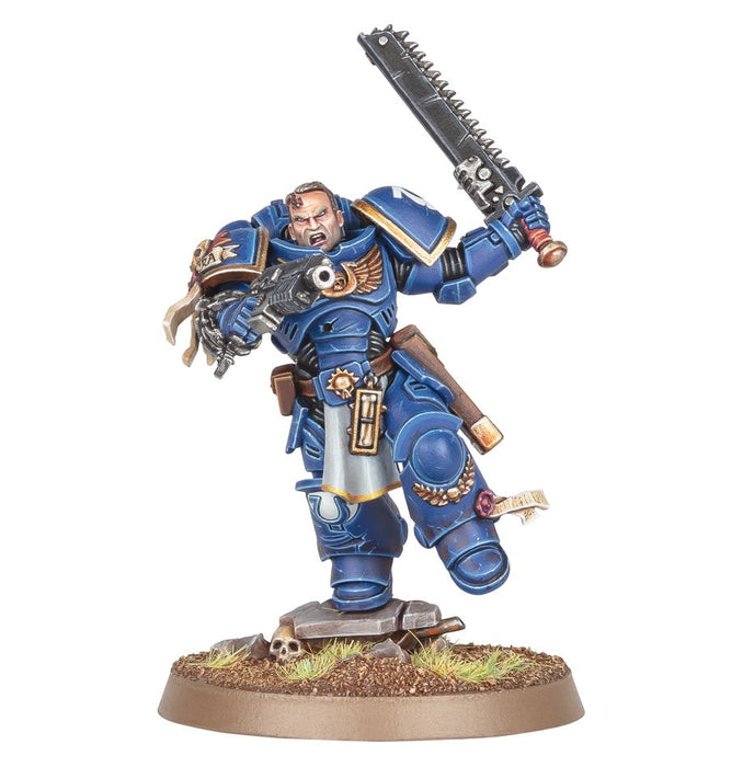 Collectible Miniature Games Games Workshop - Warhammer 40K - Space Marines - Lieutenant Titus - Commemorative Series - 55-08 - Cardboard Memories Inc.