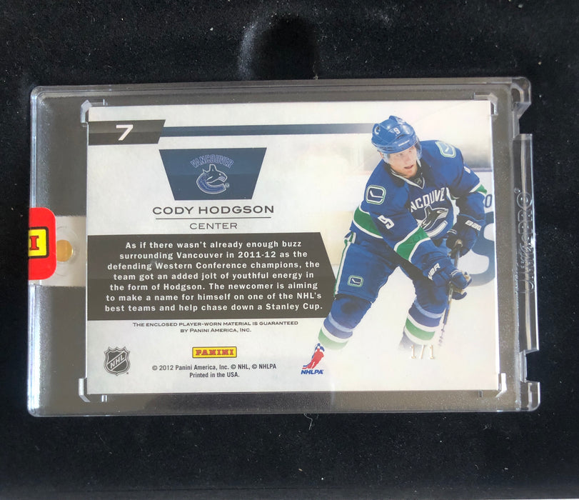 Stickers Panini - 2011-12 - Hockey - Elite New Breed Black Box - Cody Hodgson Patch Card - 1/1 Canucks - Cardboard Memories Inc.