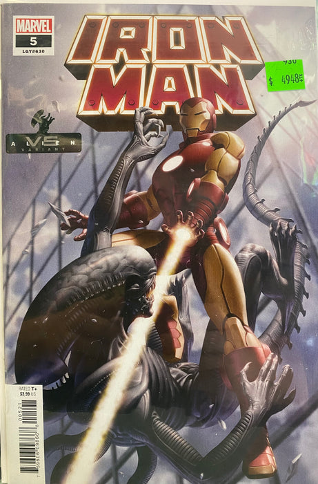 Comic Books Marvel Comics - Iron Man (2020 6th Series) 005 - Cover B Alien Variant Edition (Cond. VF-) - 4948 - Cardboard Memories Inc.