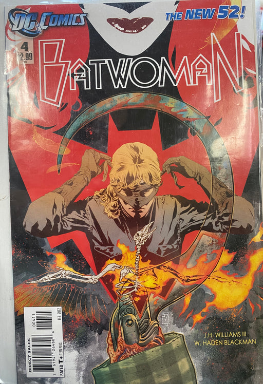 Comic Books DC Comics - Batwoman (2011 2nd Series) 004 (Cond. FN-) - 4032 - Cardboard Memories Inc.