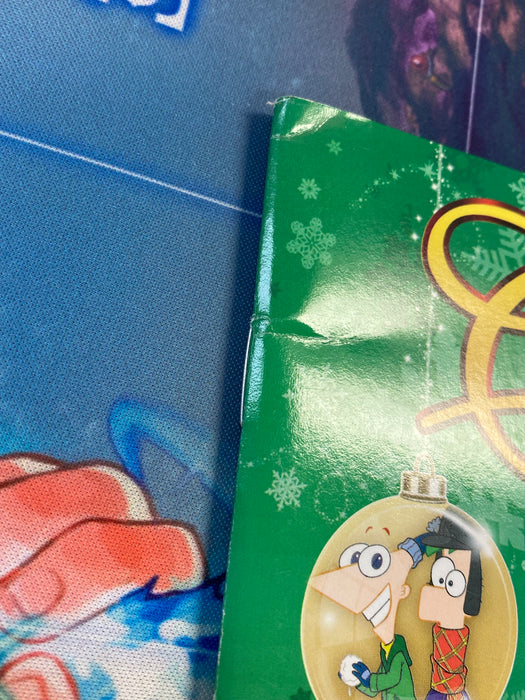 Non Sports Cards Panini - 2013 - Magical Disney Christmas - Sticker Album - Cardboard Memories Inc.