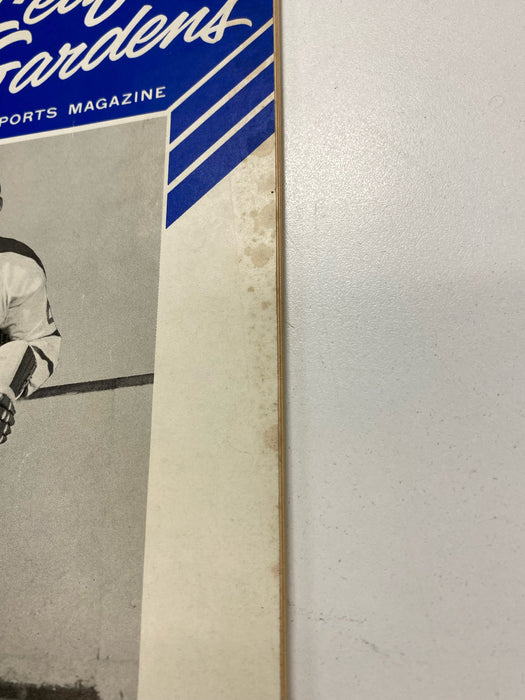Magazine Maple Leaf Gardens - Official Program and Sports Magazine - Vintage Magazine (Cond. VG+) - MG0105 - Cardboard Memories Inc.