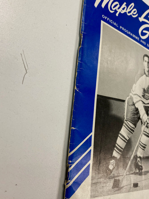 Magazine Maple Leaf Gardens - Official Program and Sports Magazine - Vintage Magazine (Cond. VG+) - MG0105 - Cardboard Memories Inc.