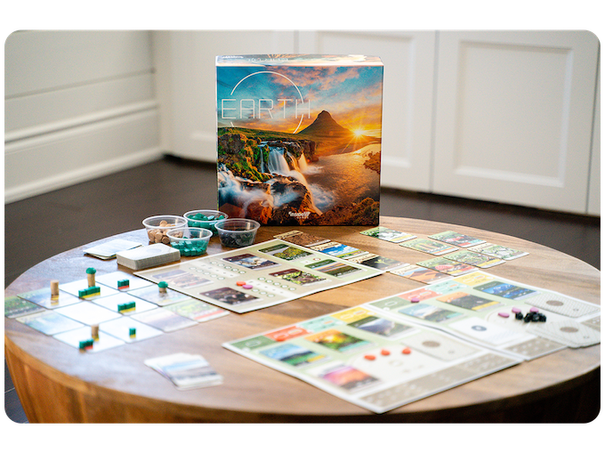 Board Games Inside Up Games - Earth - Cardboard Memories Inc.