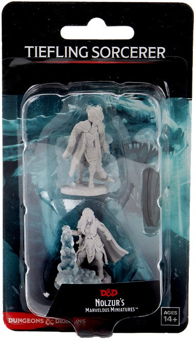 Role Playing Games Wizkids - Dungeons and Dragons - Unpainted Miniature - Nolzurs Marvellous Miniatures - Female Tiefling Sorcerer - 90059 - Cardboard Memories Inc.