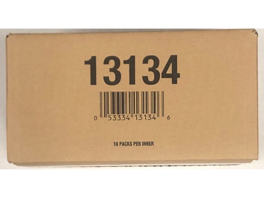 Sports Cards Upper Deck - 2022-23 - Hockey - Series 2 - Fat Pack Box - Cardboard Memories Inc.